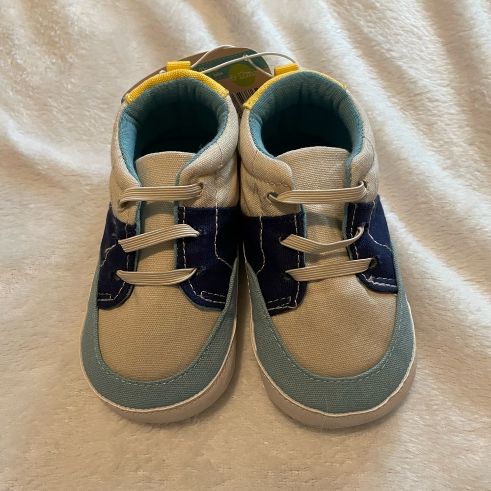 Kids Blue and White Sneakers 6-12 month size